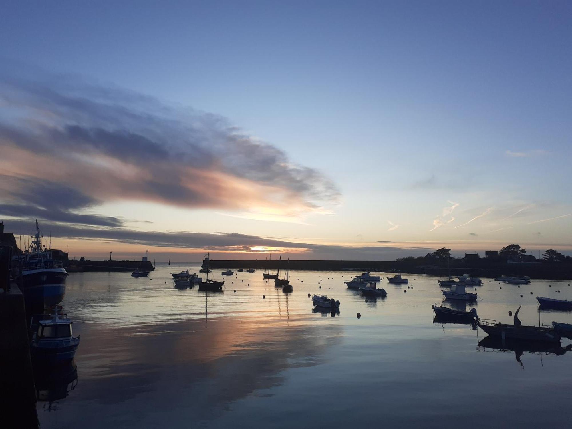 Le Mora Hotes Bed & Breakfast Barfleur Exterior foto