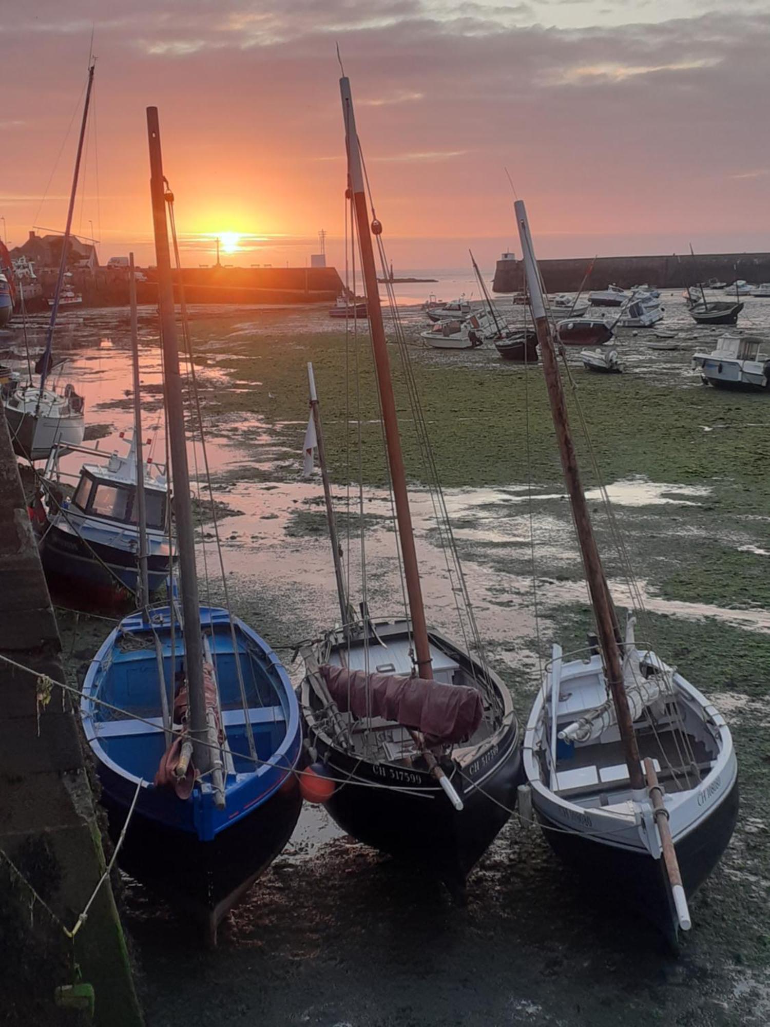 Le Mora Hotes Bed & Breakfast Barfleur Exterior foto